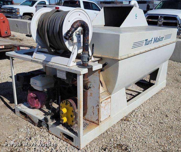 Turf Maker hydroseeder - LC9838