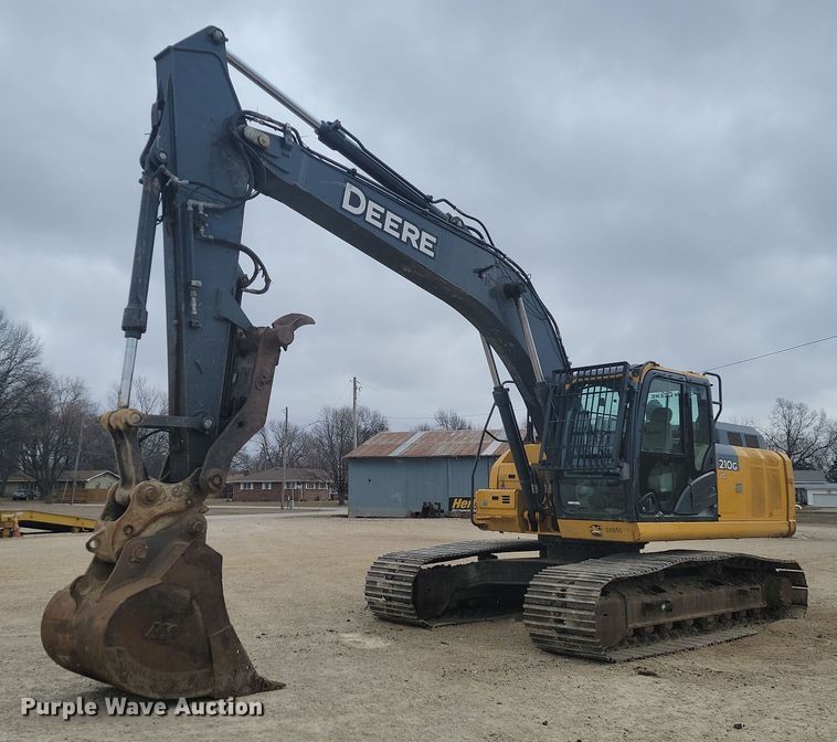 2018 John Deere 210G LC excavator - LD9112