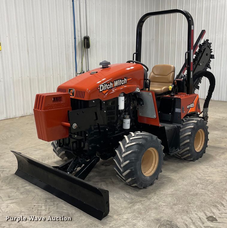 2015 Ditch Witch RT45 trencher - LV9999