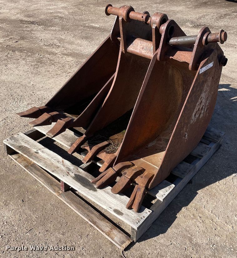 (3) 12" W JCB backhoe buckets  - OG9831