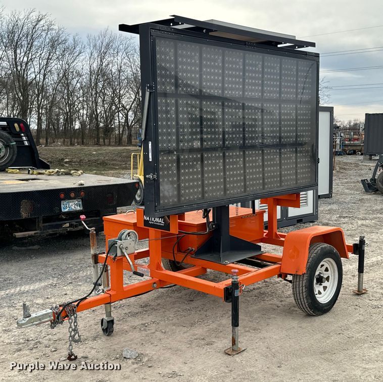 2017 National Signal Sunray message board trailer - OJ9604