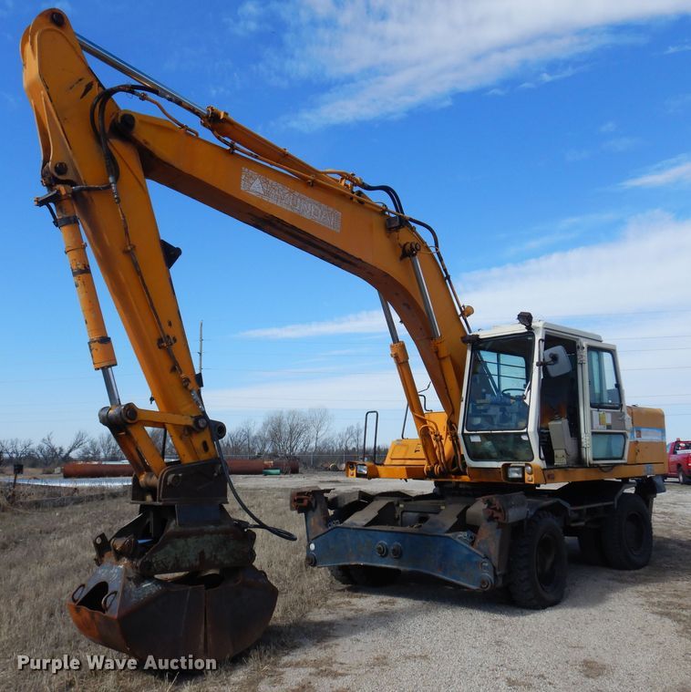 Hyundai  Robex 200W wheeled excavator - DP2692