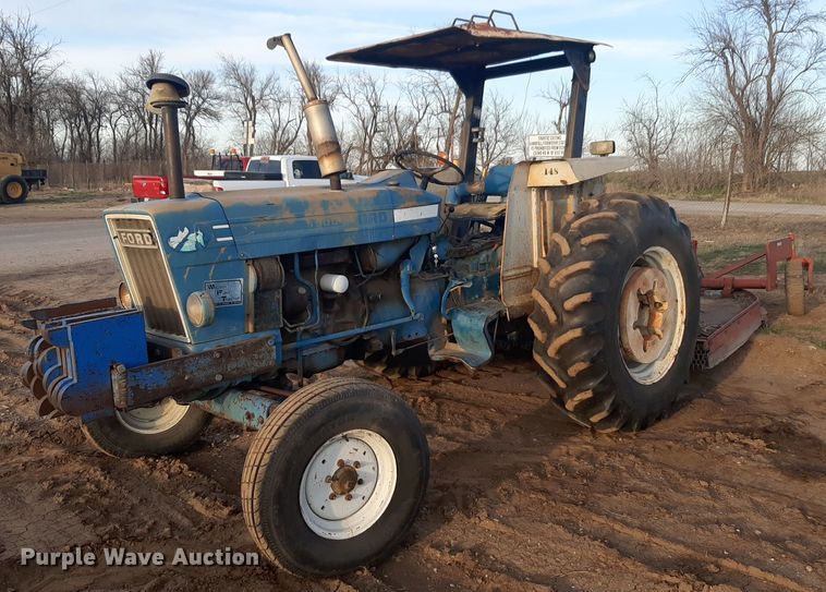 Ford  5900 tractor - DV9893