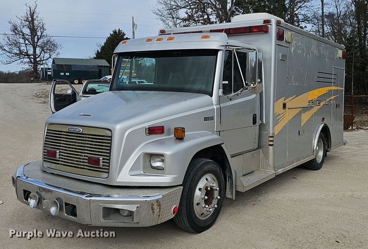 1998 Freightliner FL60 ambulance - EJ6011