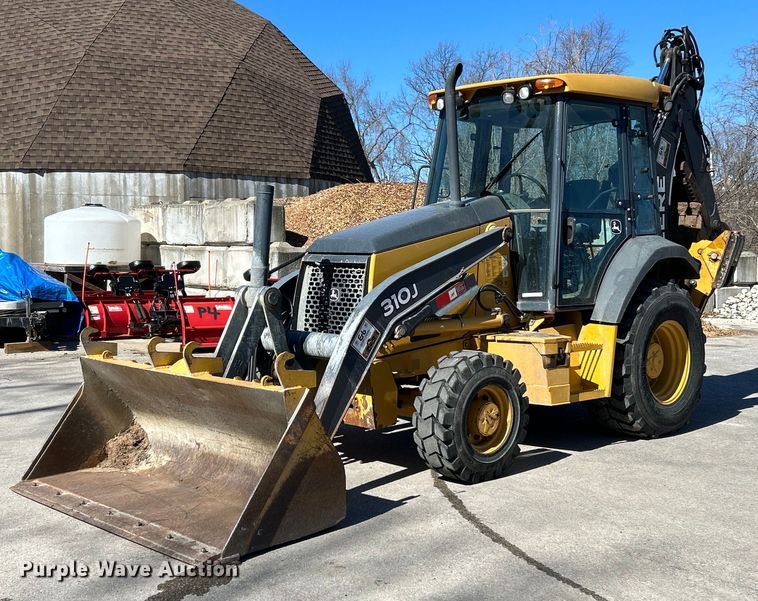 2011 John Deere  310J backhoe - EK4148