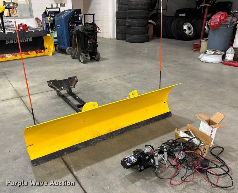 Moose Plow Utility vehicle snow plow - NU9540