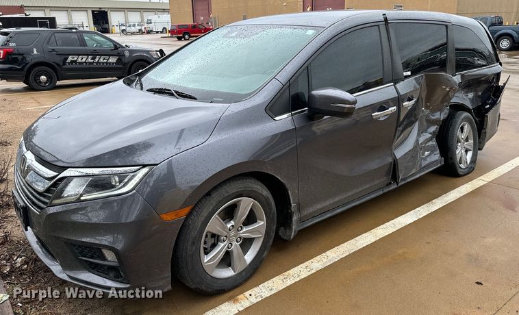 2020 Honda Odyssey van - NU9545