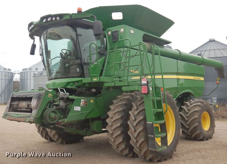 2017 John Deere S680S RWA combine - DP2665