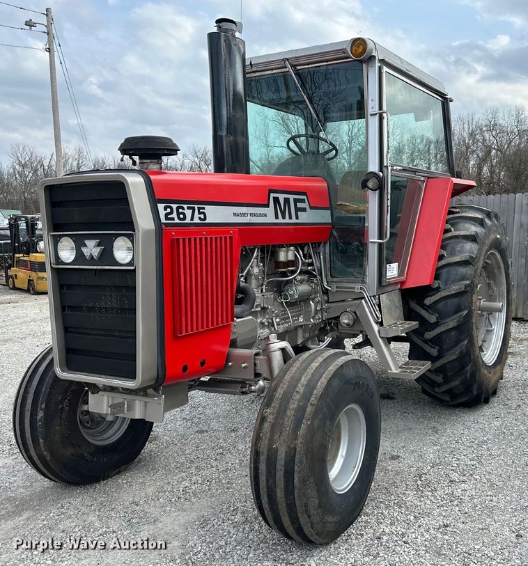 Massey Ferguson 2675 tractor - DQ6361