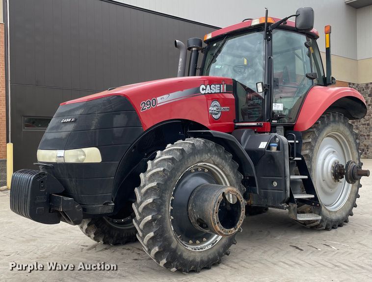 2013 Case IH Magnum 290  MFWD tractor - DS5464