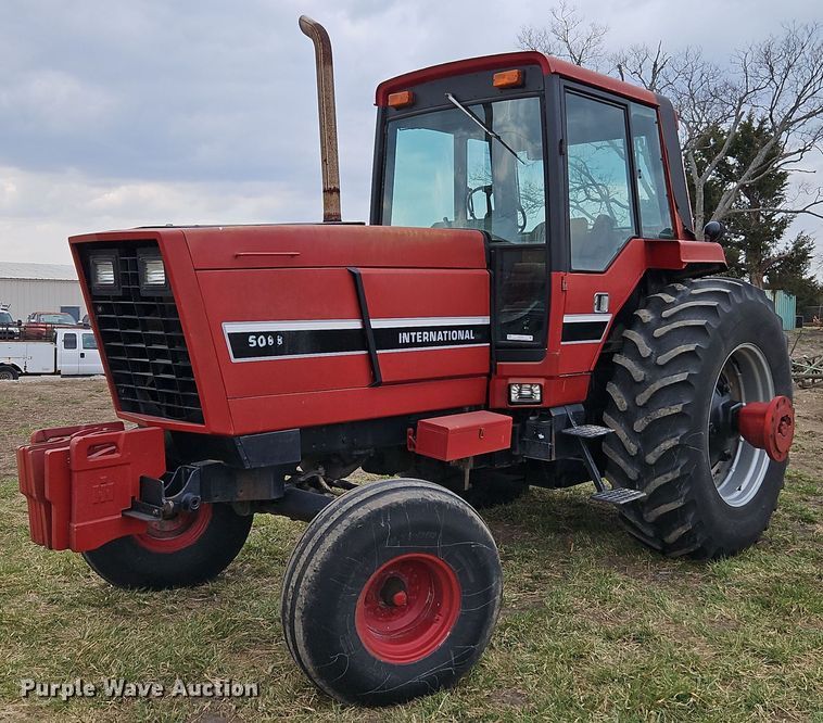 1984 International Harvester  5088 tractor - EI3602