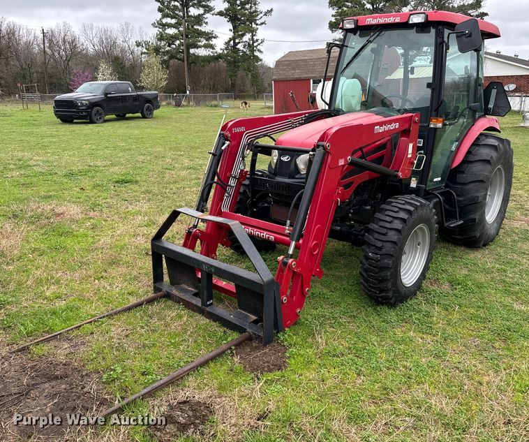 2016 Mahindra 2565 MFWD tractor - EJ0324