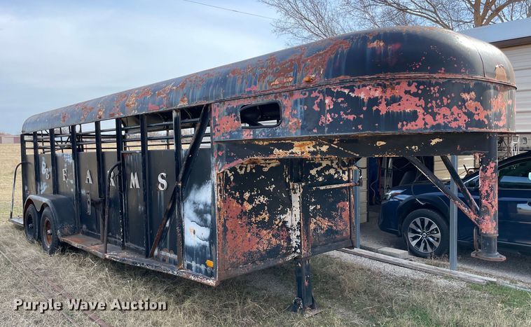 Shop built  livestock trailer - LV9247