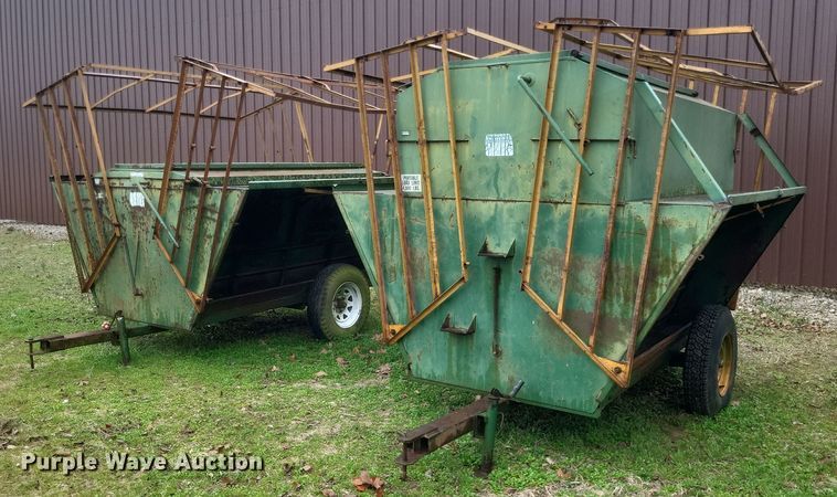 (2) Feed King creep feeders - MJ9008