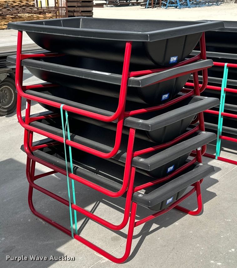 B&W PT15050 bunk feeders - OJ9609