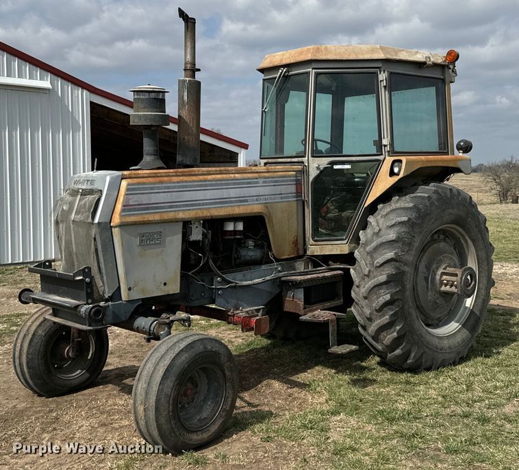 White Field Boss 2-105 tractor - OJ9681