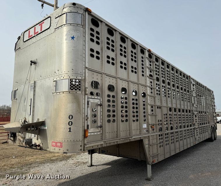 2007 Wilson PSDCL-402 livestock trailer - DK6789