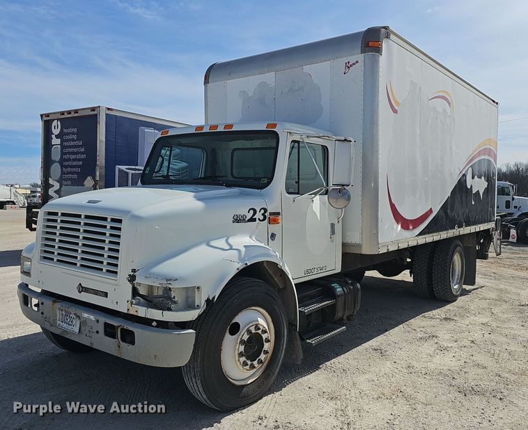 1999 International 4700  box truck - EJ6030