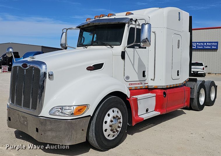 2013 Peterbilt 386 semi truck - EJ6040