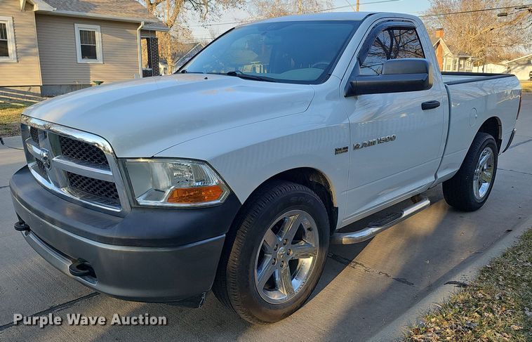 2011 Dodge Ram 1500 pickup truck - DK0725