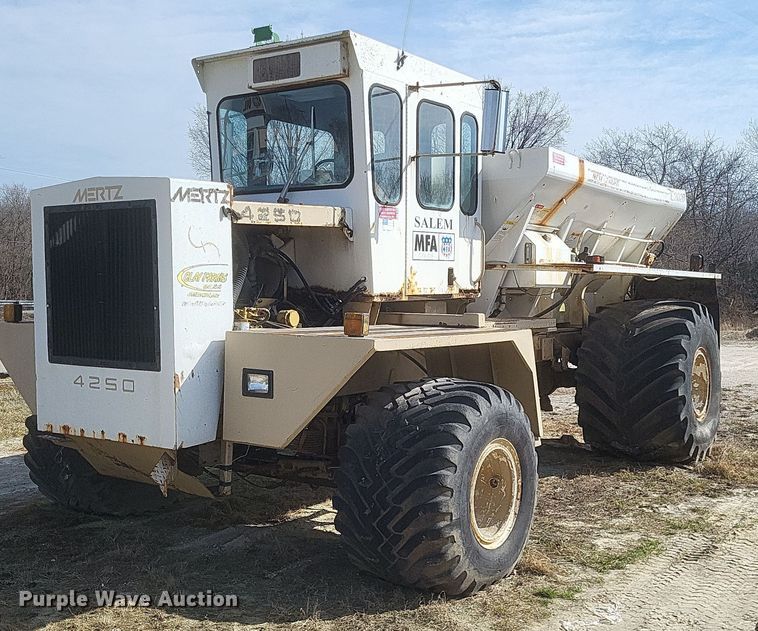 Mertz 4250 applicator truck - DO4830