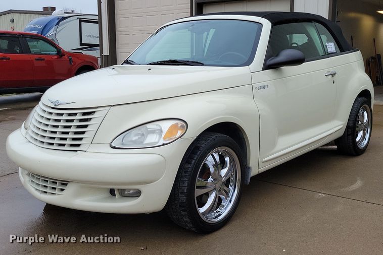 2005 Chrysler  PT Cruiser Touring convertible - DR7890