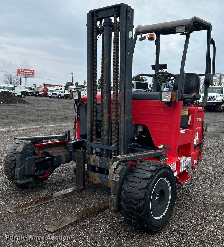 2013 Moffett M55.4 forklift - EG1284