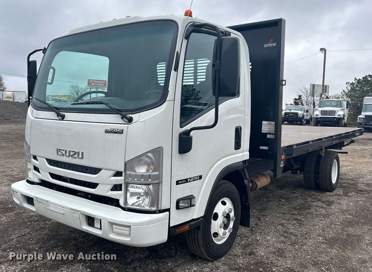 2016 Isuzu NPR flatbed truck - EG1295