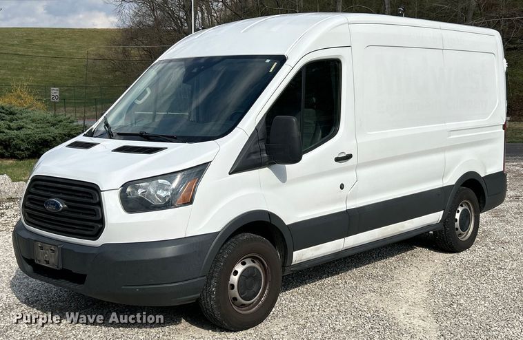 2016 Ford Transit 150 van - EK4301