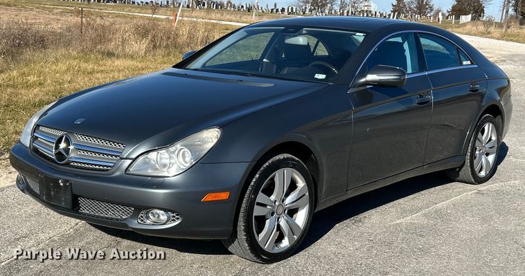 2009 Mercedes Benz CLS550  - NE9663
