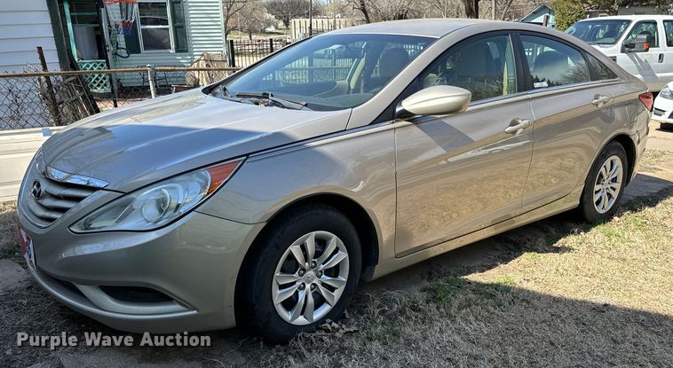 2011 Hyundai Sonata  - NH9008