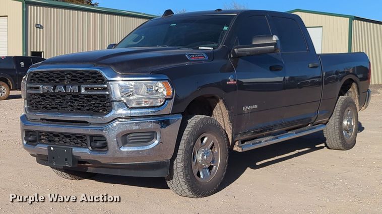 2020 Dodge Ram 2500 Crew Cab pickup truck - NZ9333