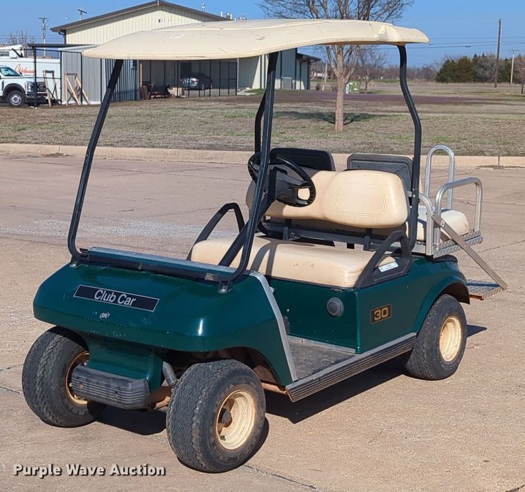 2004 Club Car DS golf cart - OL9249