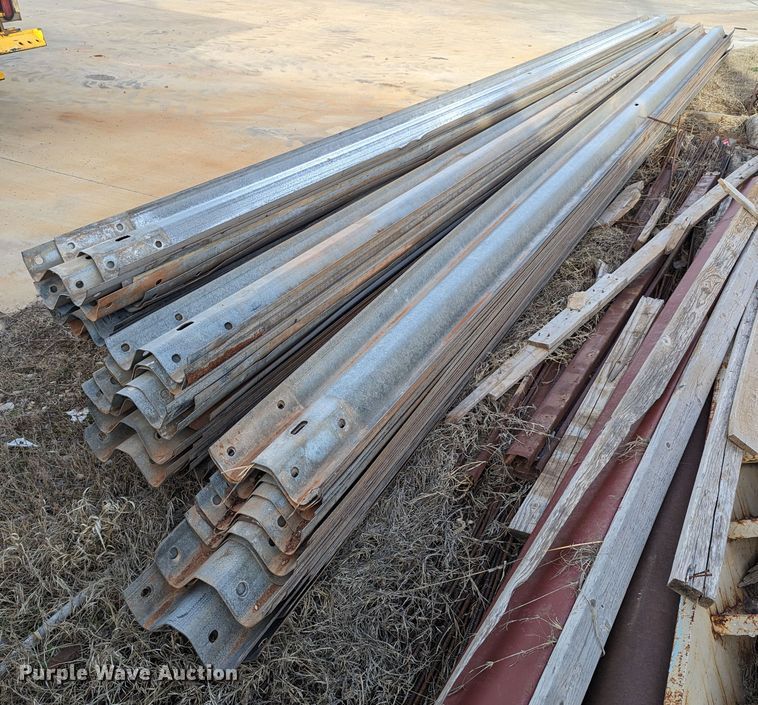 (60) 25' guard rails - OL9268