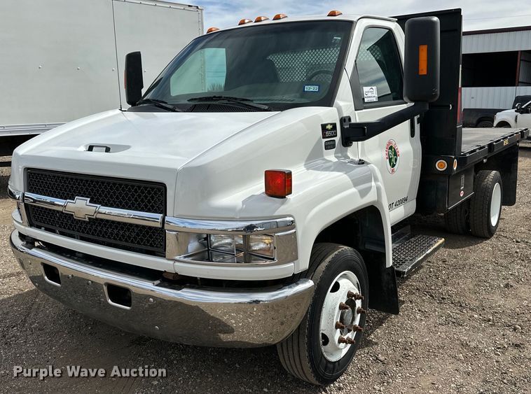2007 Chevrolet  C5500 flatbed truck - DG4281