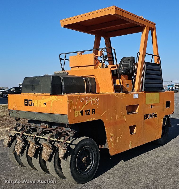 1988 Bomag BW12R pneumatic roller - DK0676