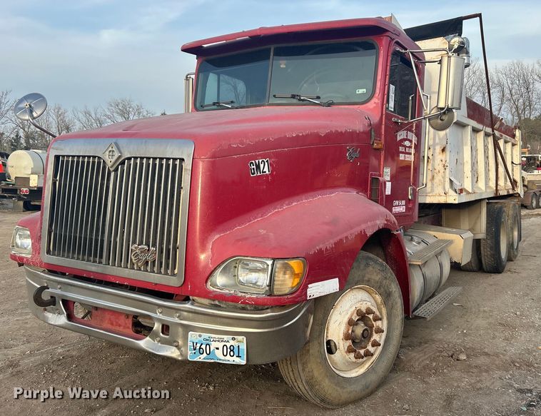 1998 International  9200 dump truck - DN0718