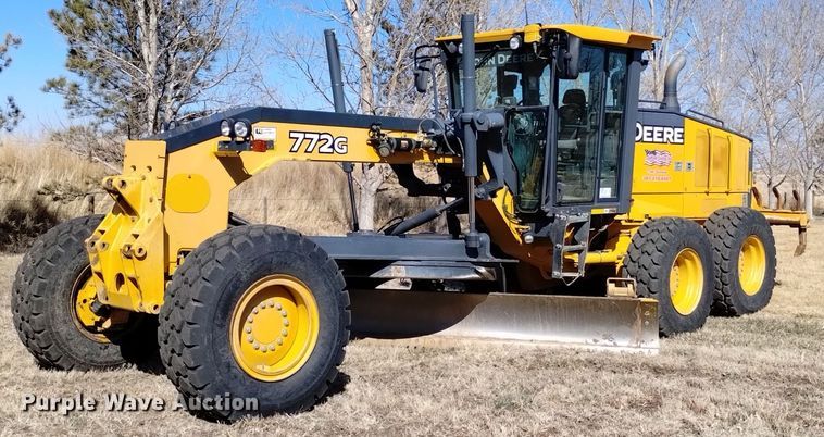 2013 John Deere 772G motor grader - DQ6027