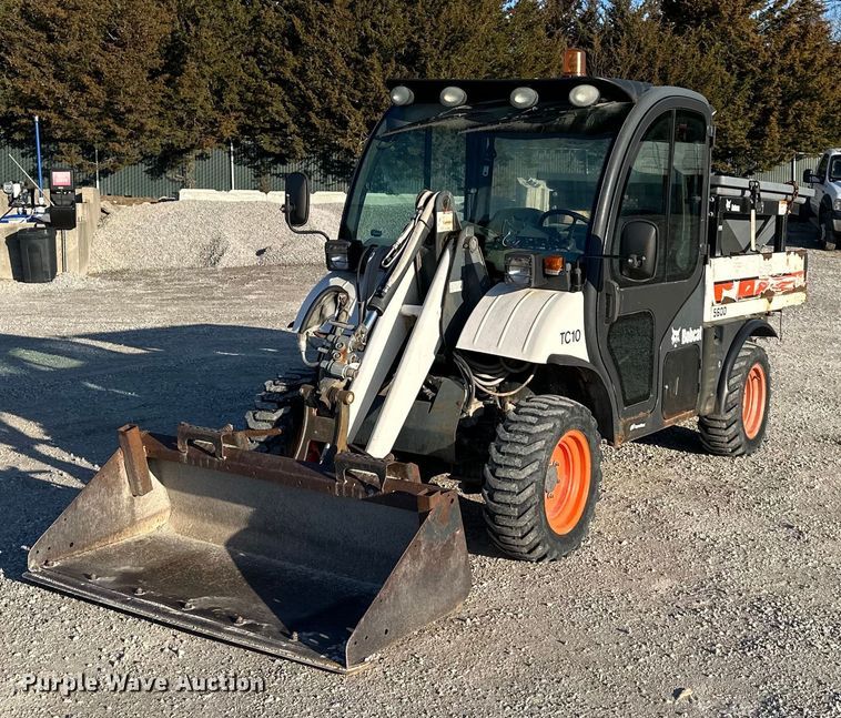 Bobcat  Toolcat 5600 utility vehicle - DQ6403