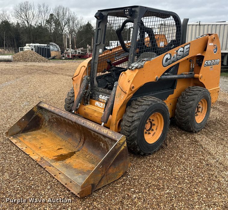 2012 Case SR220 skid steer loader - EH6594