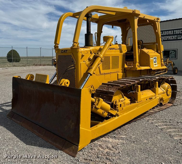 Caterpillar  D6D dozer - EJ0316