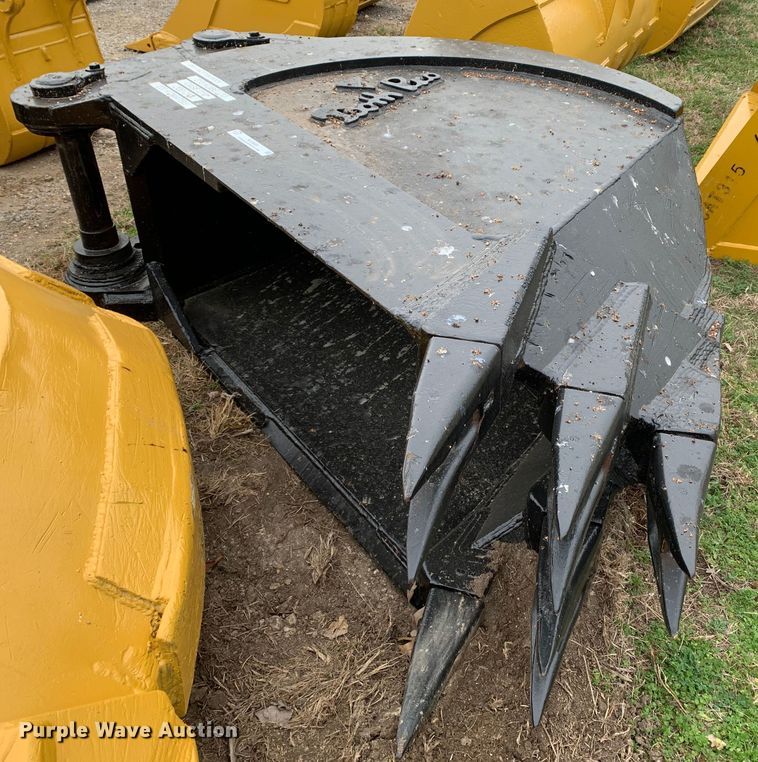 Tooth Pro 40RB28 26" W v-bottom excavator bucket - KX9858