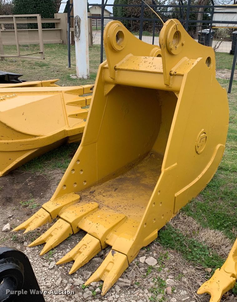 CF 3014294-01L 39" W excavator bucket - KX9861