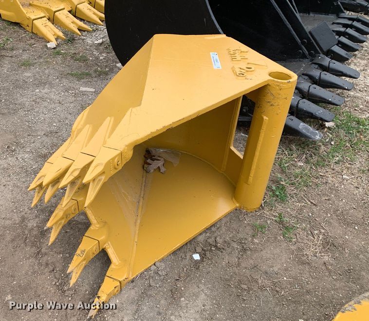 Tooth Pro 11RB240C 24" W v-bottom excavator bucket - KX9867