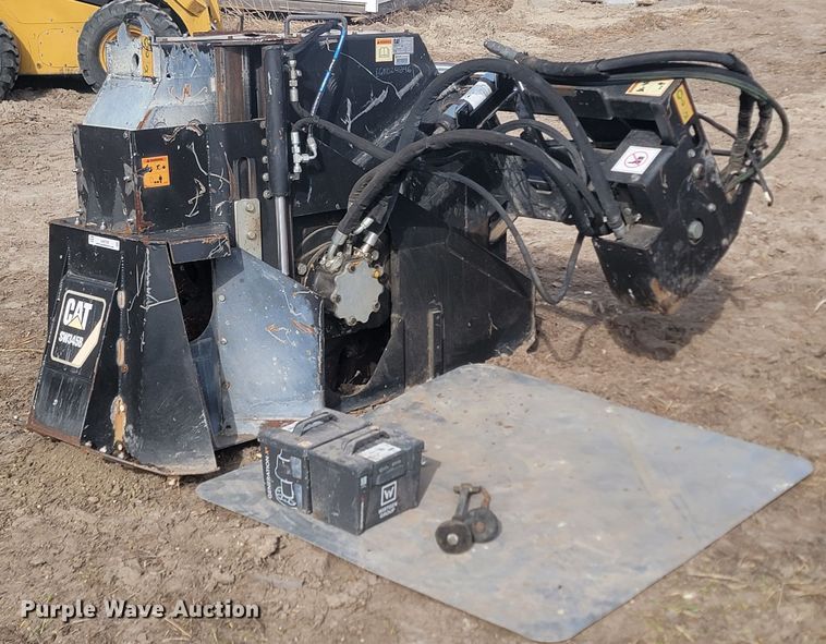 2015 Caterpillar SW345B skid steer rock saw - LA9729
