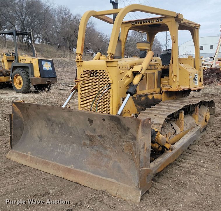 1984 Caterpillar  D6D dozer - LA9760