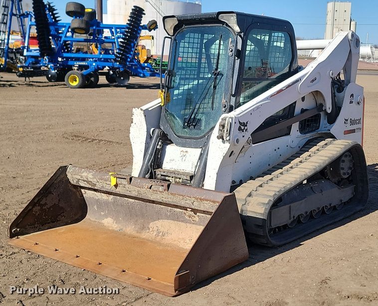 2016 Bobcat  T770 tracked skid steer loader - LA9772
