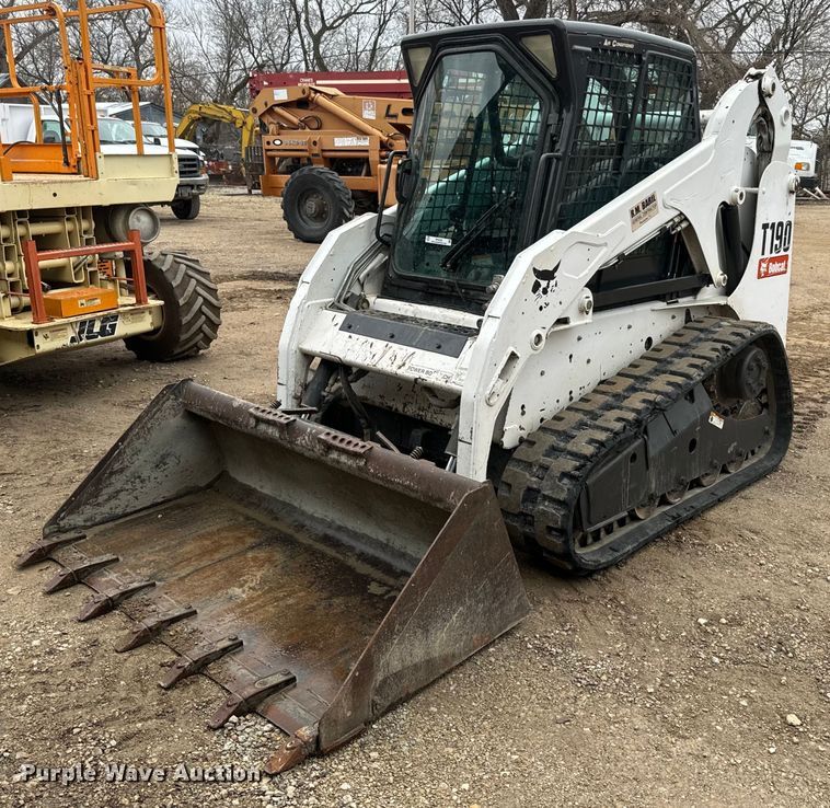 2009 Bobcat T190 tracked skid steer loader - NF9439
