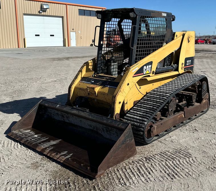 2003 Caterpillar  277  tracked skid steer loader - NJ9471