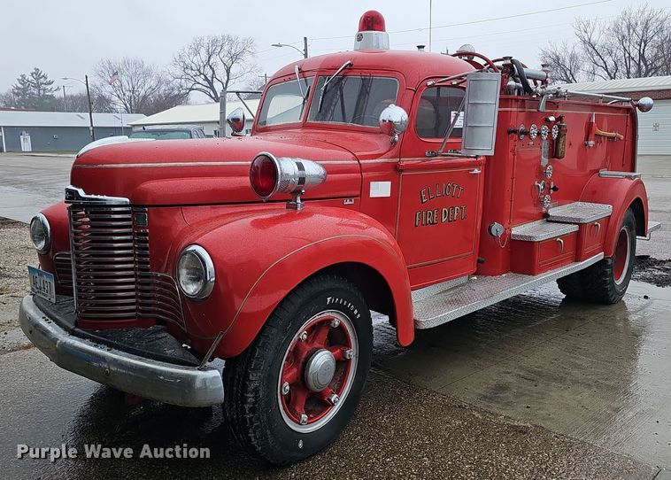 1948 International KBS-5 fire truck - DQ8571
